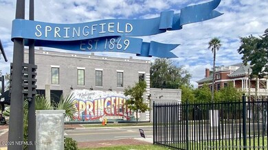 1st-and-main-streets-in-springfield_900x