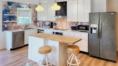 03 Kitchen1
