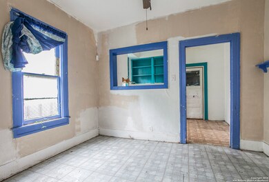 106 Gillespie St, San Antonio, TX 78212 - photo 6