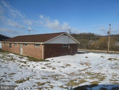 210 Ulsh Gap Rd, Mc Clure, PA 17841 - photo 5