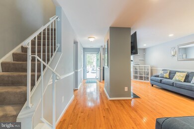 16289 Taconic Cir, Dumfries, VA 22025 - photo 3