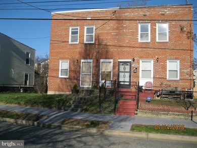 5422 James Place NE unit SECOND FLOOR, Washington, DC 20019 - photo 2