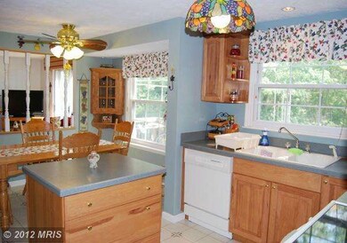 204 Wintergreen Ln, Brunswick, MD 21716 - photo 5