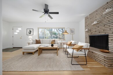 3296 Leighton Rd, Columbus, OH 43221 - photo 5