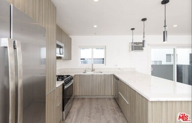 1261 N Laurel Ave, West Hollywood, CA 90046 - photo 4