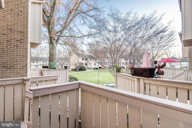 2618 Glengyle Dr unit 100, Vienna, VA 22181 - photo 2