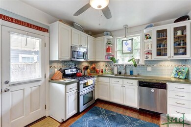 803 Maupas Ave, Savannah, GA 31401 - photo 5