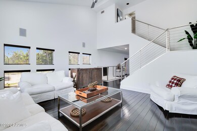 13-web-or-mls-1201 S College Rd-6-3