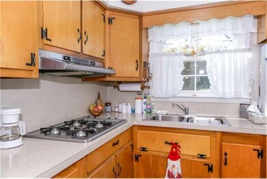 210 Bourne Dr, Broomall, PA 19008 - photo 7