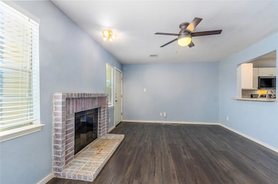 1845 River Crossing Cir unit C, Austin, TX 78741 - photo 2