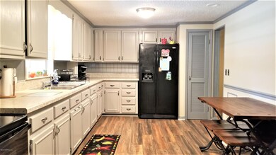 6956 Sonora Dr N, Jacksonville, FL 32244 - photo 6