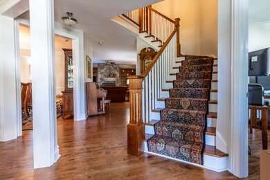 190 N Elm Ave, Elmhurst, IL 60126 - photo 3