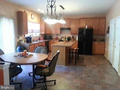 10420 Markby Ct, White Plains, MD 20695 - photo 5