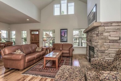 1636 NW Ivy Ave, Redmond, OR 97756 - photo 3