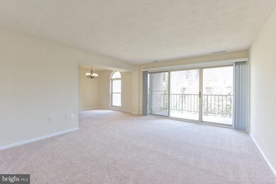 23 Canterbury Square unit 301, Alexandria, VA 22304 - photo 2