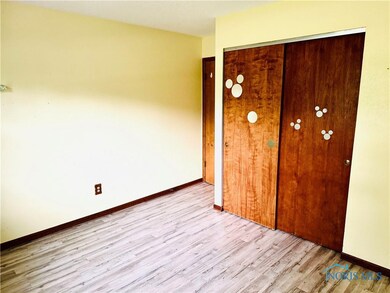 2202 N Kathy Ln, Genoa, OH 43430 - photo 6