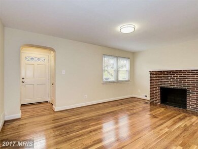 6412 Knollbrook Dr, Hyattsville, MD 20783 - photo 6
