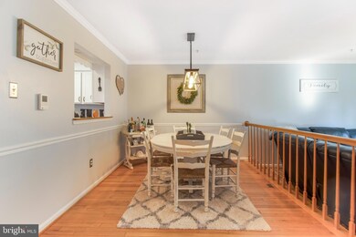 9355 Kendal Cir, Laurel, MD 20723 - photo 3