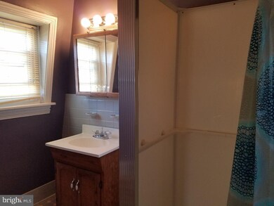 123 S Main St unit 6, North Wales, PA 19454 - photo 3