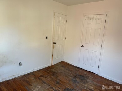 32 Hawthorne Dr, Somerset, NJ 08873 - photo 5