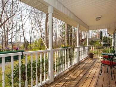 Covered front porch with views!