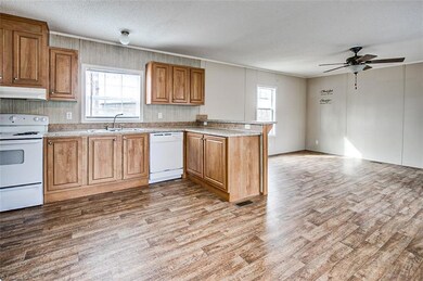 339 Burney Rd, Asheboro, NC 27205 - photo 6