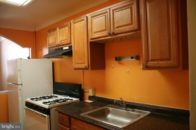 1720 Mcculloh St unit 3, Baltimore, MD 21217 - photo 4