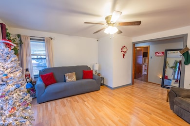 2817 E Conamore St, Wichita, KS 67216 - photo 5