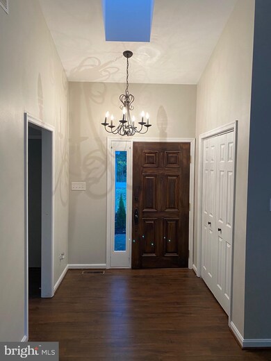 11510 Honeysuckle Ct, Swan Point, MD 20645 - photo 2