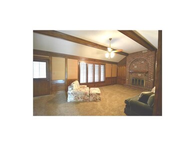 1110 Side Living Room