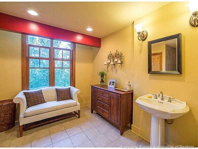 Master Bath/Spa.