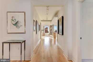 675 E St NW unit 1000, Washington, DC 20004 - photo 3