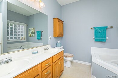 Master En Suite with soaking tub and double vanity