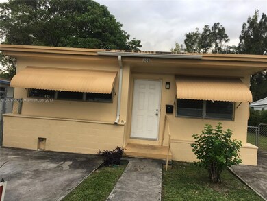 308 SE 4th Ave unit 1-2, Hallandale Beach, FL 33009 - photo 2