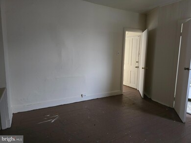 35 N Hartley St, York, PA 17401 - photo 3