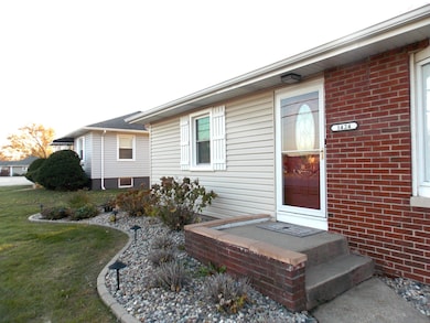 1424 N Broad St, Griffith, IN 46319 - photo 3