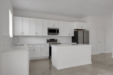 911 Piedmont Ave, San Antonio, TX 78210 - photo 7