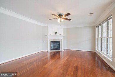 21843 Baldwin Square unit 302, Sterling, VA 20164 - photo 5
