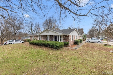 864 Strawberry Ln, Jackson, MO 63755 - photo 3