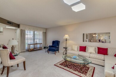 17679 N Del Webb Blvd, Sun City, AZ 85373 - photo 3