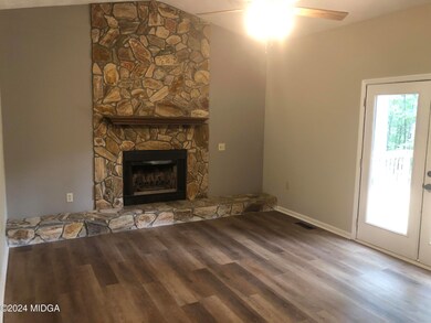 111 Haley Ln, Juliette, GA 31046 - photo 3