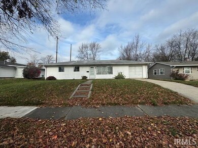 811 Warwick Ave, Fort Wayne, IN 46825 - photo 2