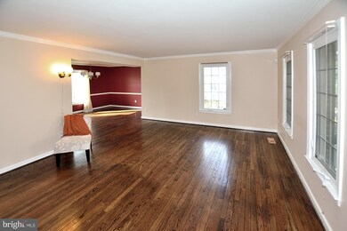 3611 Elderberry Place, Fairfax, VA 22033 - photo 4