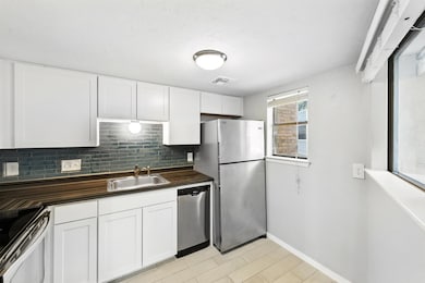 2500 Burleson Rd unit 311, Austin, TX 78741 - photo 7