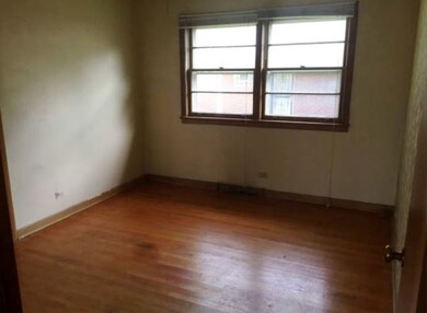 1846 Maple St, Des Plaines, IL 60018 - photo 3