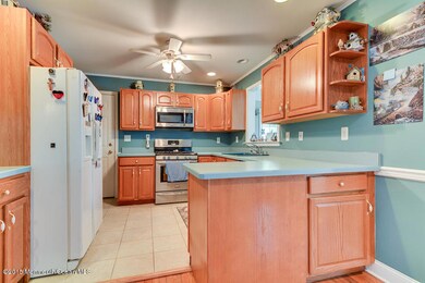 09-Kitchen