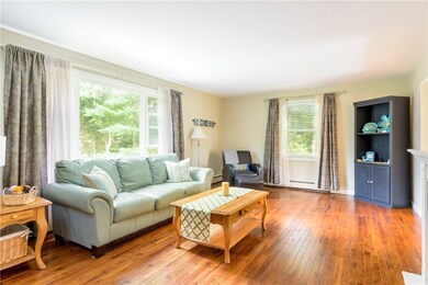 212 Greenwood Dr, Wakefield, RI 02879 - photo 3