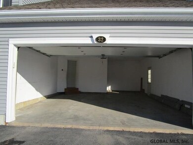 32 Bancker Ave, Schenectady, NY 12302 - photo 3