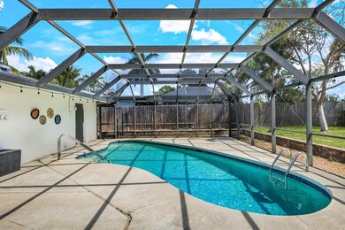 79 Constitution Dr, Naples, FL 34112 - photo 2