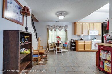 6367 Braybourne Main-7